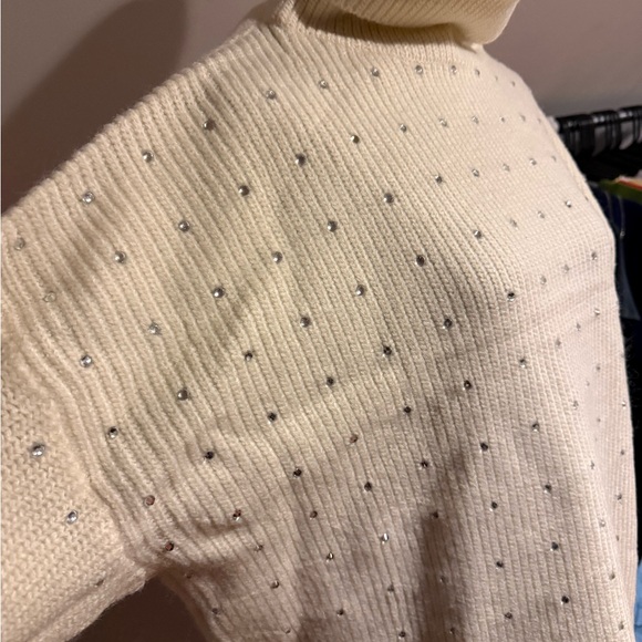 FATE sweater - Picture 3 of 7